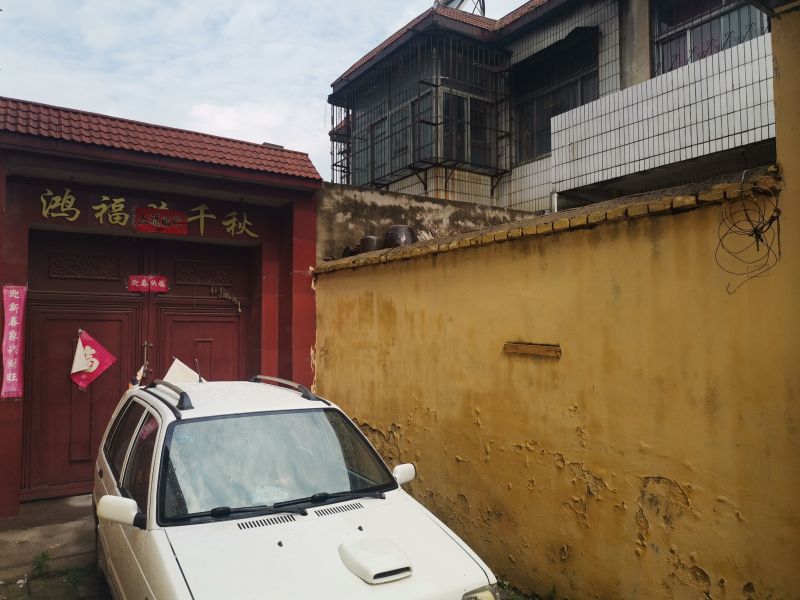 4室2廳2衛(wèi)850元/月200m2普通裝修出租