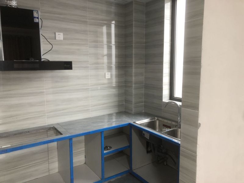 精裝修3室2廳1衛(wèi)125m22200元/月