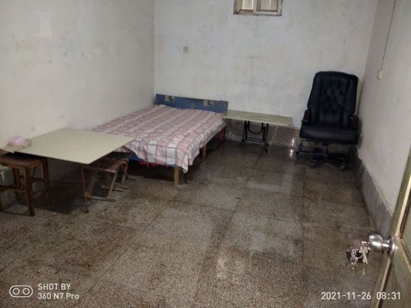 普通裝修1室1廳1衛(wèi)20m2190元/月