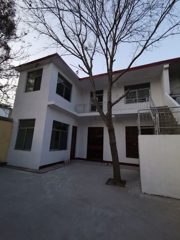 獨(dú)院出租普通裝修5室2廳1衛(wèi)200m21000元/月