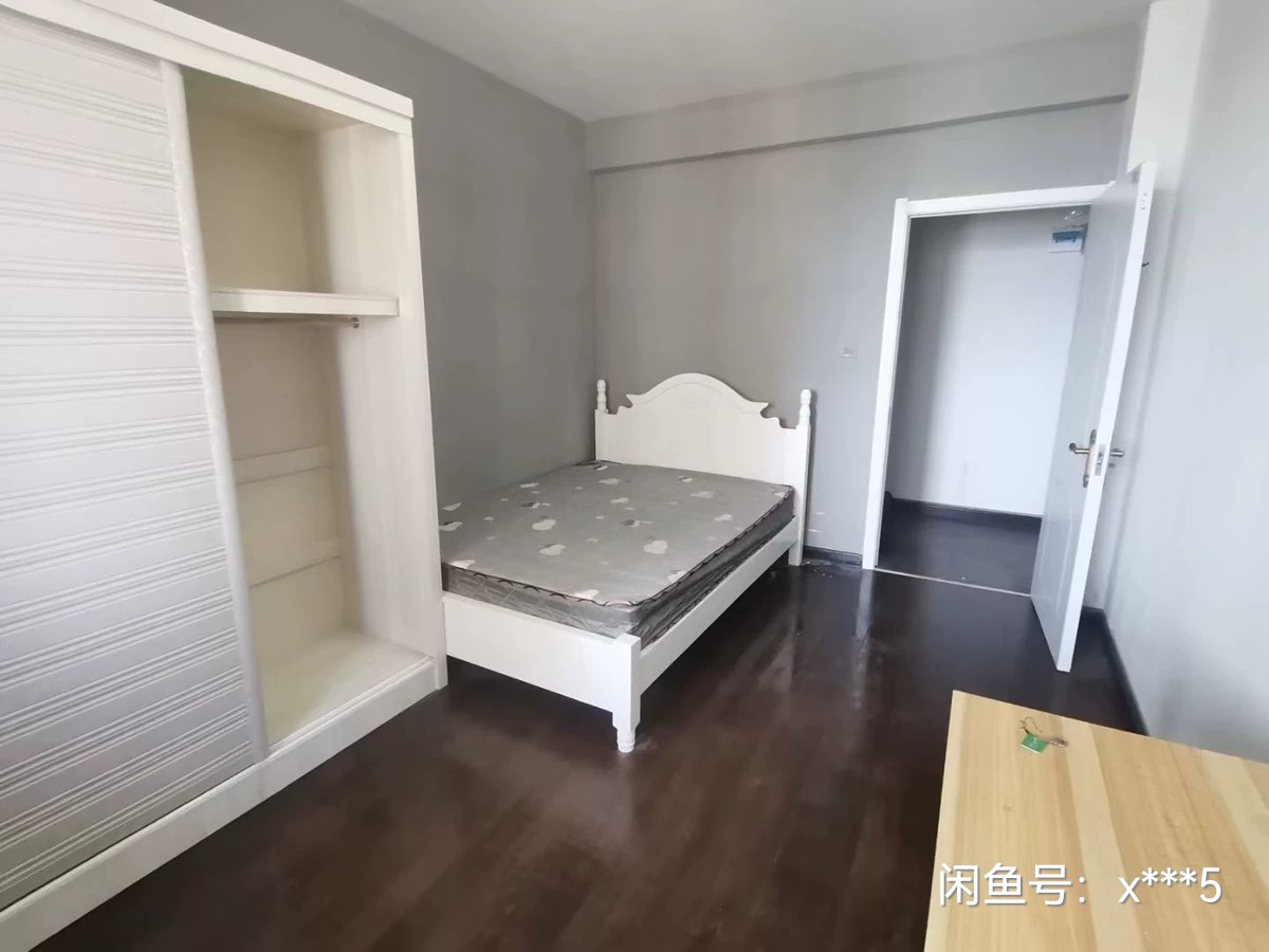 精裝修1室1廳1衛(wèi)50m2600元/月