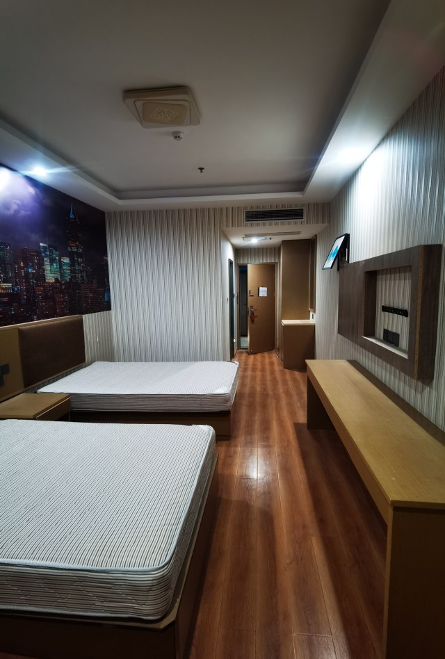 1室1廳1衛(wèi)1400元/月48m2精裝修出租