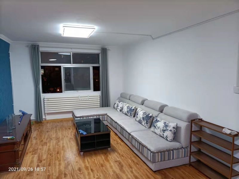 品質小區(qū)！3室2廳1衛(wèi)96m2，拎包入駐，隨時看房。