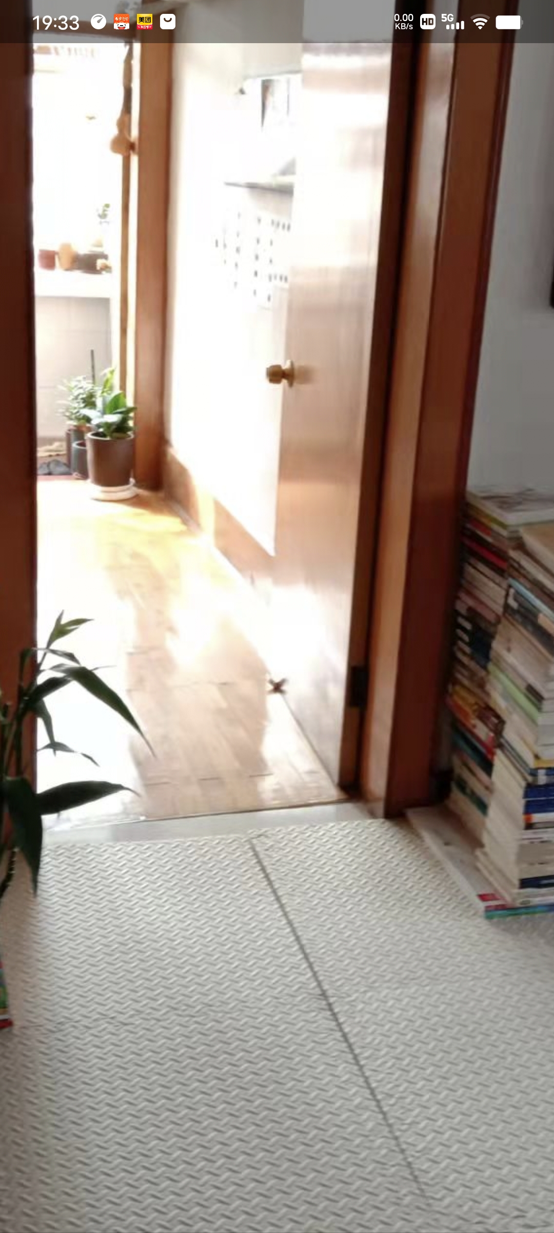 居家自住好房出售！3室2廳1衛(wèi)98萬(wàn)元96m2普通裝修。