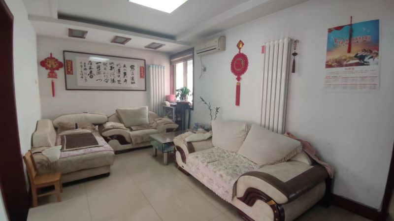 品質(zhì)小區(qū)！3室1廳1衛(wèi)82m2，拎包入駐，隨時(shí)看房。