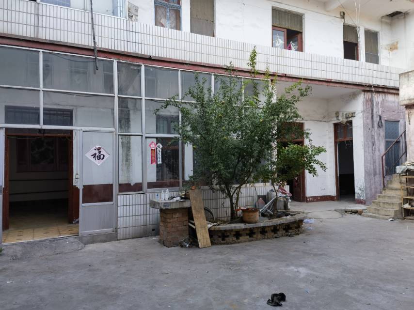 交通方便五里屯獨(dú)院