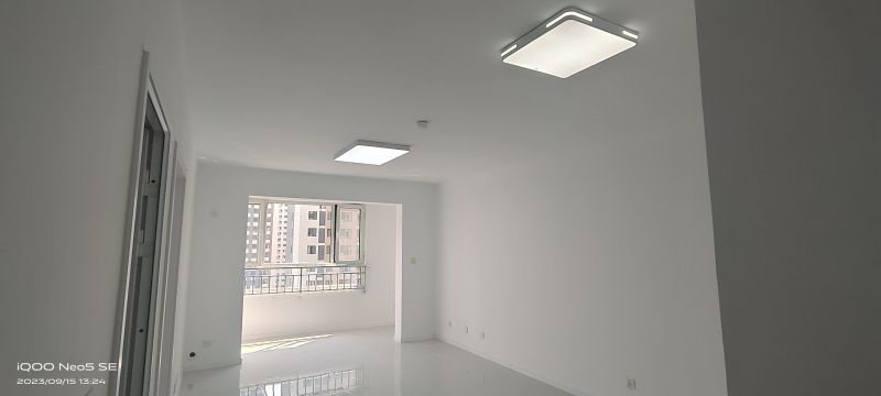 2室2廳1廚1衛(wèi)（可改3室1廳1廚1衛(wèi)）， 繁華商圈，近學(xué)校，好房出租。房東直租無中介費(fèi)