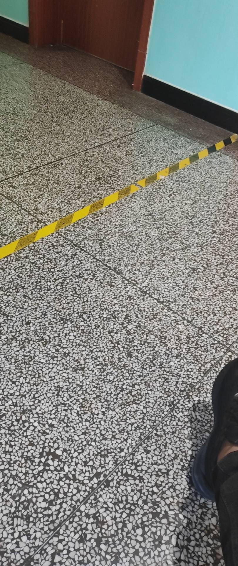 毛坯4室2廳2衛(wèi)125m27000萬元