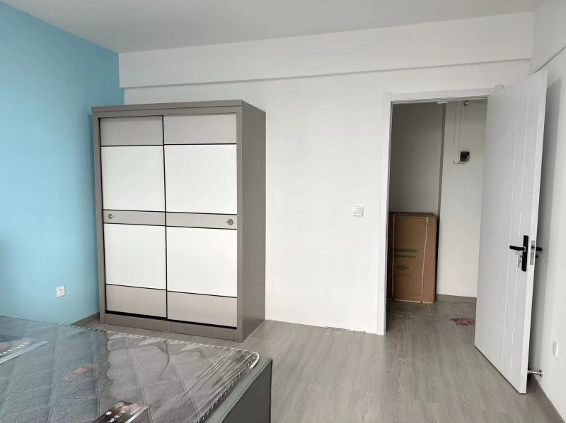 精裝修3室2廳2衛(wèi)158m2420元/月