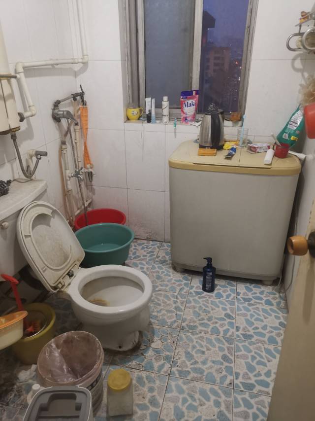 普通裝修3室1廳1衛(wèi)80m21000元/月