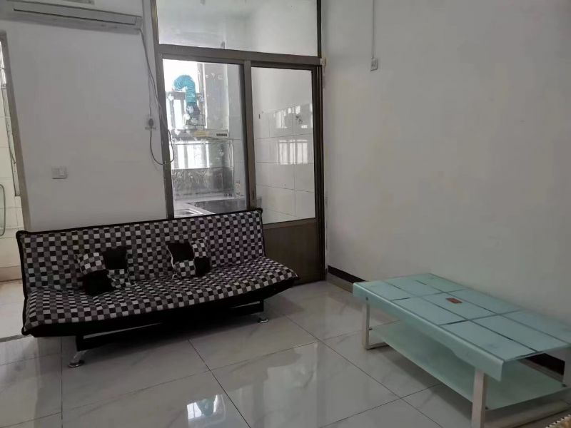 普通裝修1室1廳1衛(wèi)38m2660元/月