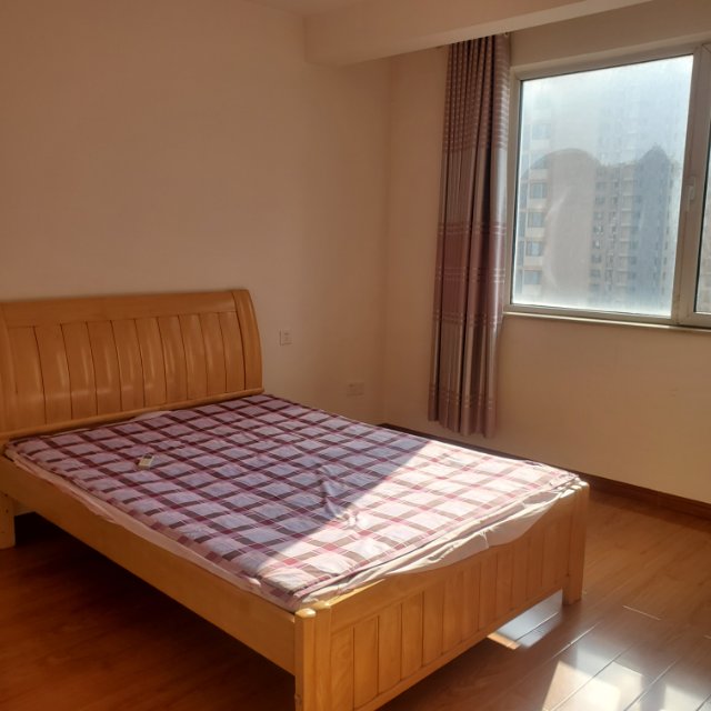 普通裝修2室1廳1衛(wèi)74m21500元/月