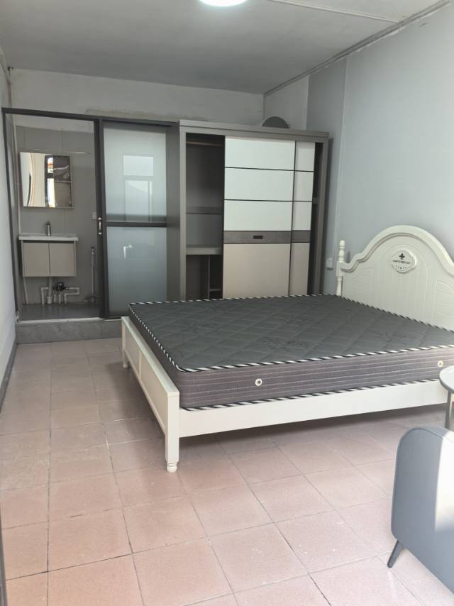 精裝修1室0廳1衛(wèi)40m2800元/月