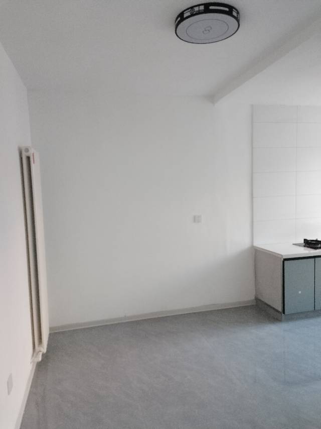 華孚商貿(mào)城2室2廳1衛(wèi)81m248萬元