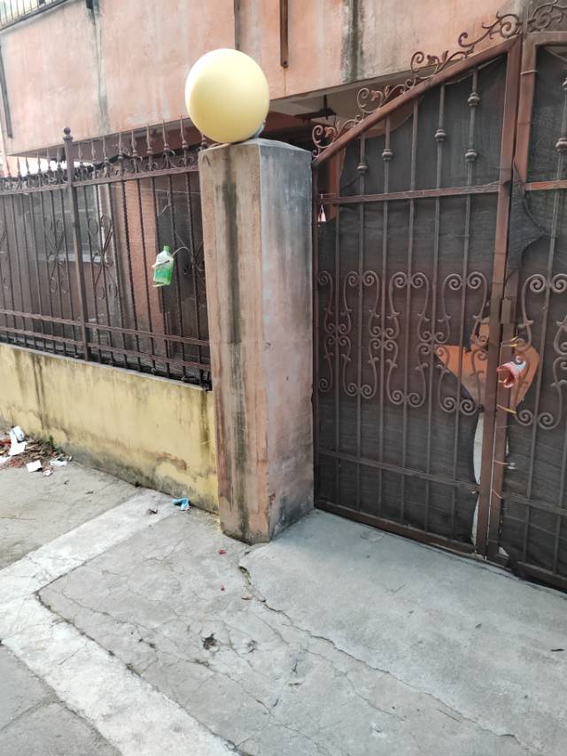 普通裝修1室1廳1衛(wèi)35m2350元/月