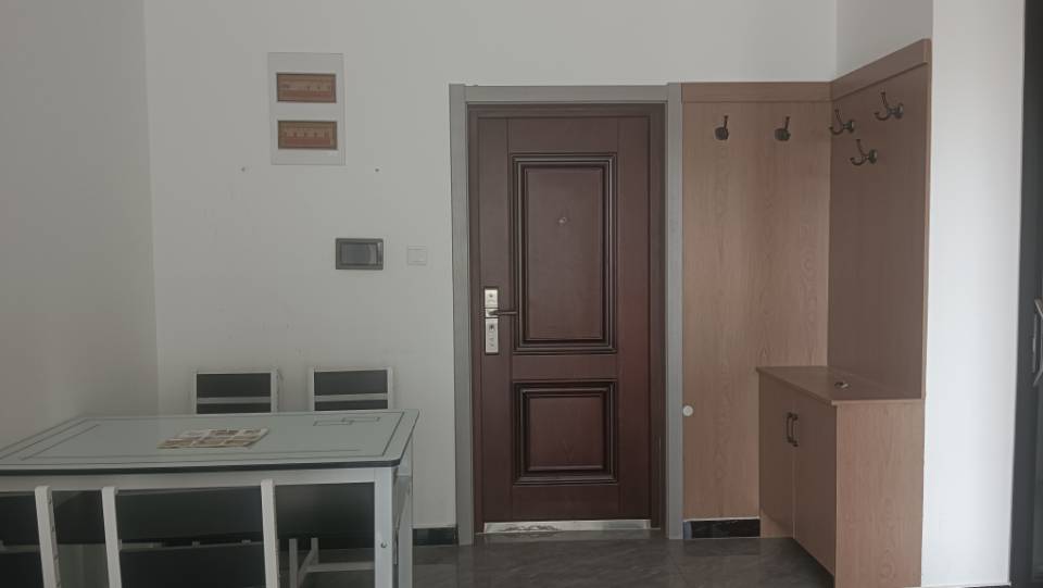 精裝修2室2廳1衛(wèi)78m21500元/月