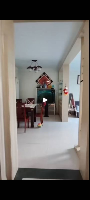 普通裝修3室2廳2衛(wèi)114m293萬元