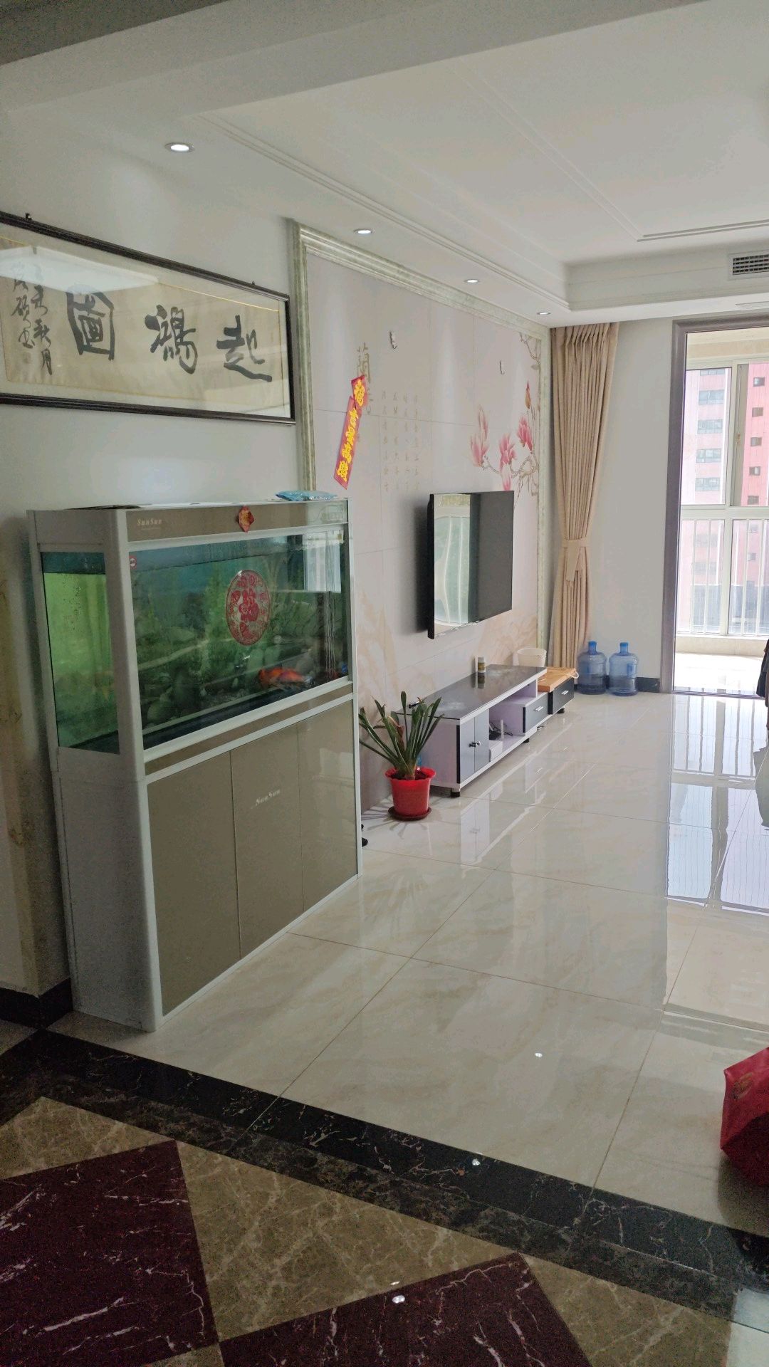 業(yè)主自住房，首次出租，精裝修，家具家電齊全完好