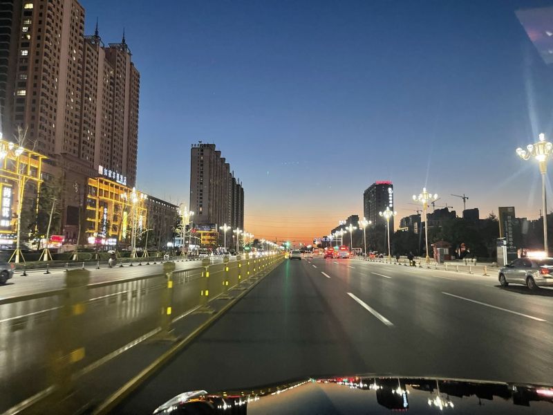 精裝修3室2廳1衛(wèi)125m255萬元