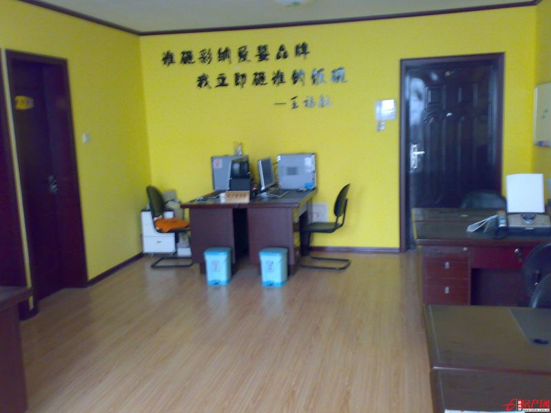 市中心人民醫(yī)院旁邊辦公室高層居住辦公均可