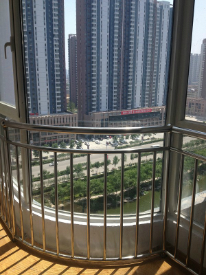 碧水云天中央城，城市的中心地帶