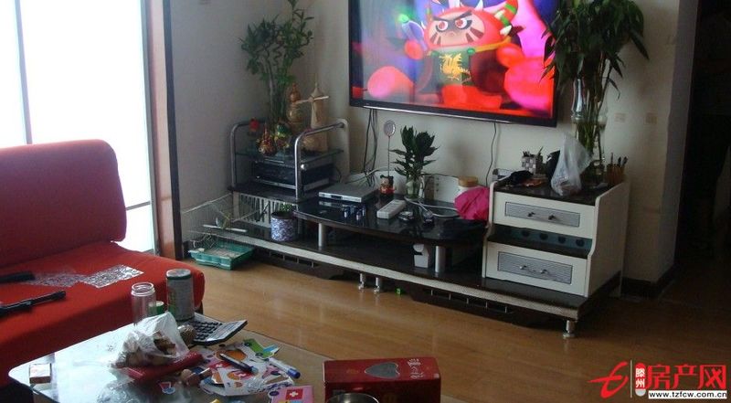 市中心人民醫(yī)院旁邊，最便宜最優(yōu)質(zhì)的房子，咨詢量最高的房子！