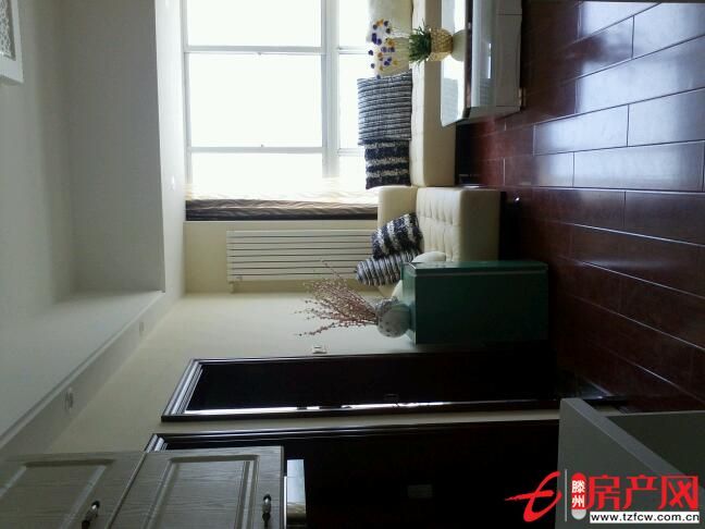 滕州金領(lǐng)國(guó)際公寓，小戶型，現(xiàn)交一千抵一萬