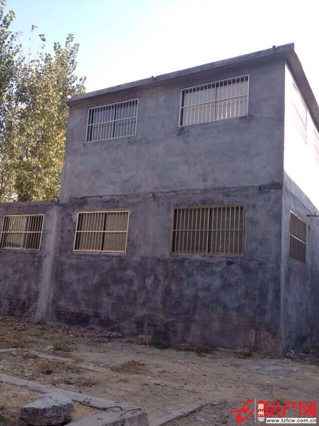 馮河村獨(dú)院，上下兩層