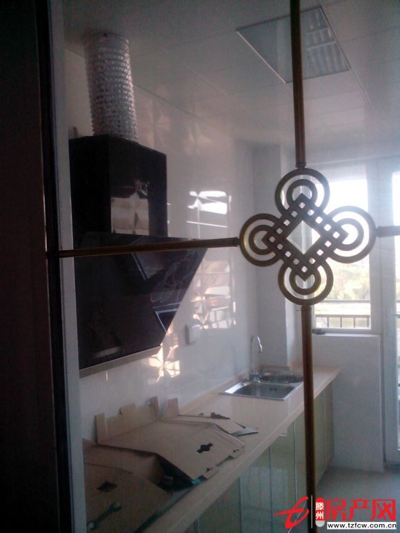 入室可住，沿河風(fēng)景盡收眼底。