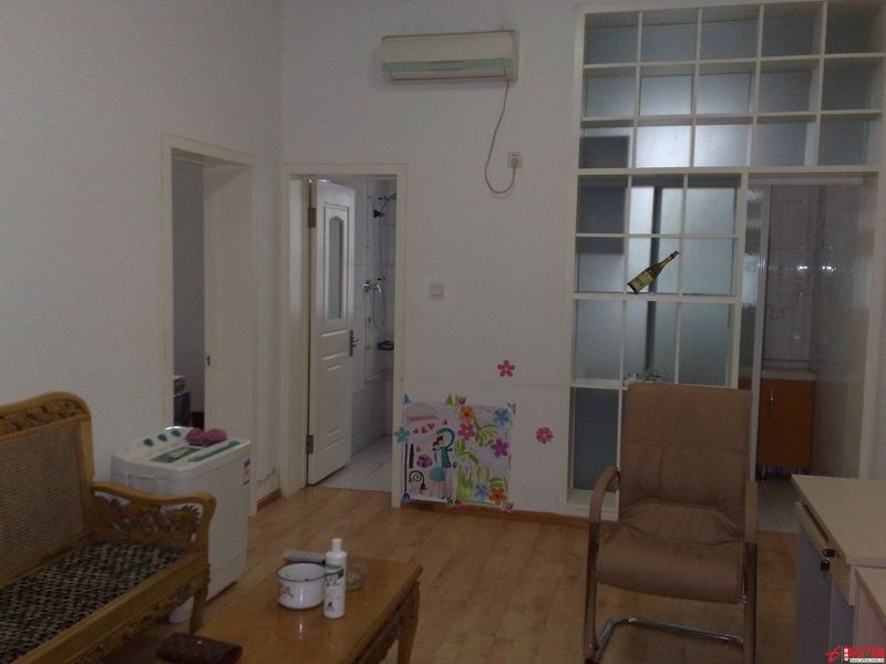 找到了找到了一室一廳拎個(gè)小牙刷即可入住