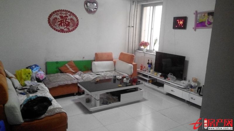 滕西配套設(shè)施最完善的集體供暖房，急用錢出售！中介勿擾。