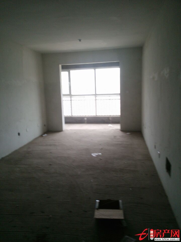 威尼斯兩室兩廳公寓樓現(xiàn)房急售