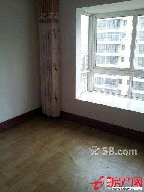 難得一見(jiàn)的精裝小戶型總價(jià)低朝向好含一車(chē)位