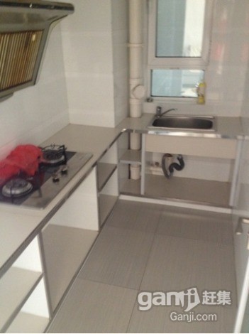 愛家豪庭，精裝二室二廳一衛(wèi)，押一付三