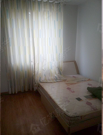 七彩陽光，全套家具家電，拎包入住