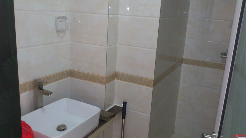 倫達(dá)金領(lǐng)國際精裝修單身公寓和寫字間