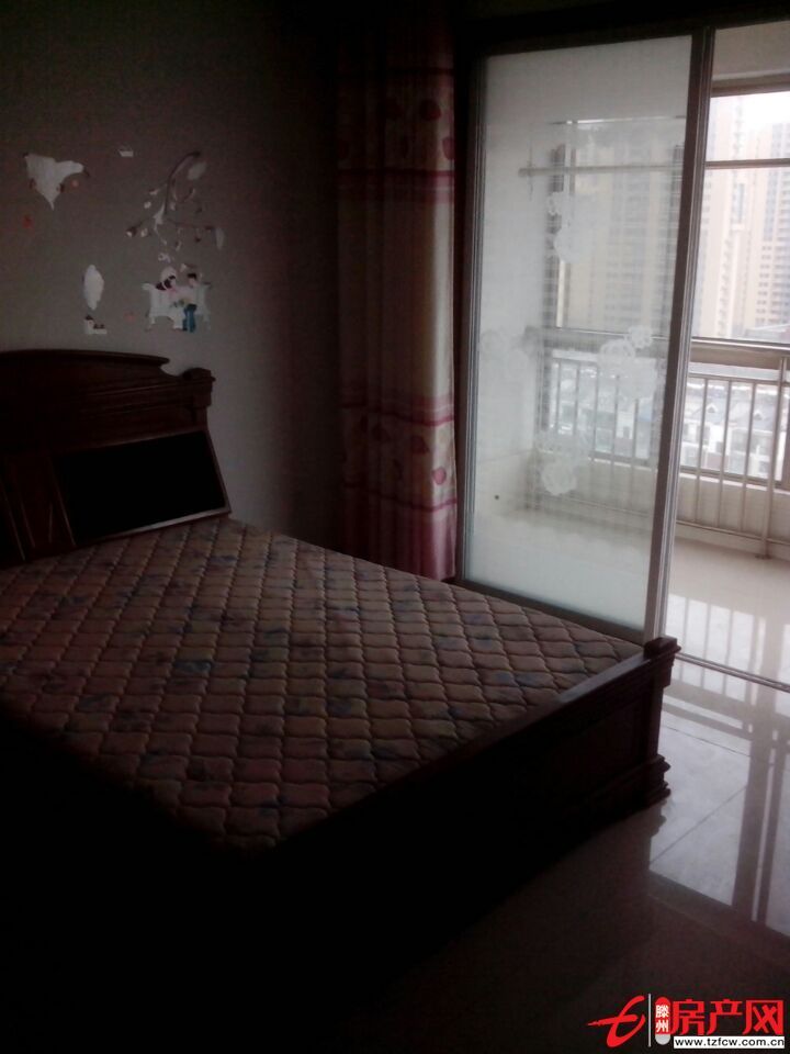 豪華精裝修，便宜，家具家電全，西門里小區(qū)