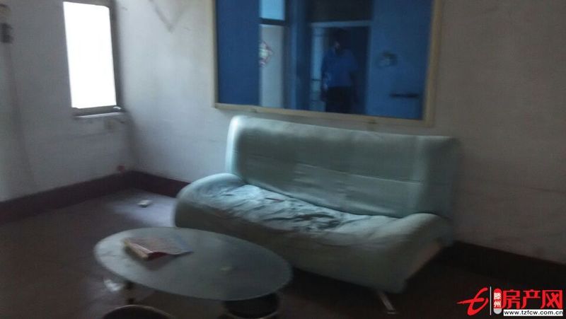 饃饃莊南區(qū)三居室低價(jià)招租，家具全、拎包即住