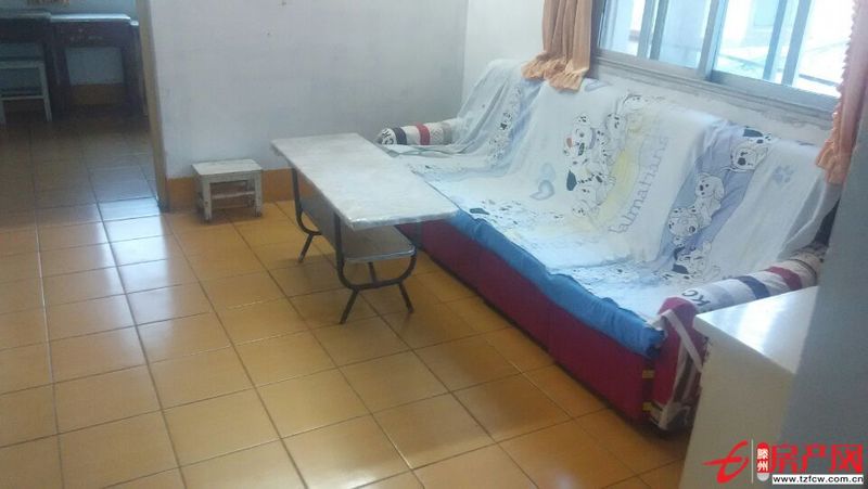 龍泉小區(qū)精裝修南北通透拎包即住