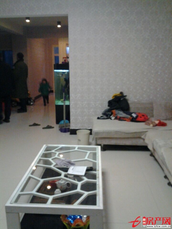 急售，問天一期，六樓，兩室兩廳，南北通透，可貸款