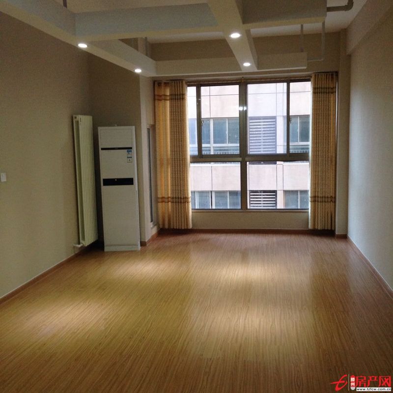 海上明月，精品公寓，豪華裝修，拎包入住。