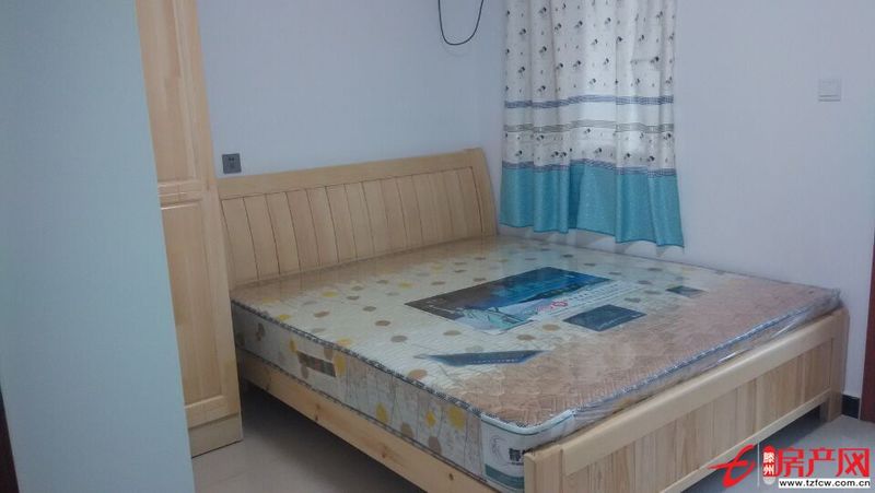 拎包即住，家具齊全。有鑰匙，人和藍(lán)灣