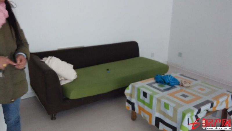 急租，價(jià)低?？勺h價(jià)家具齊全，滕都帝景