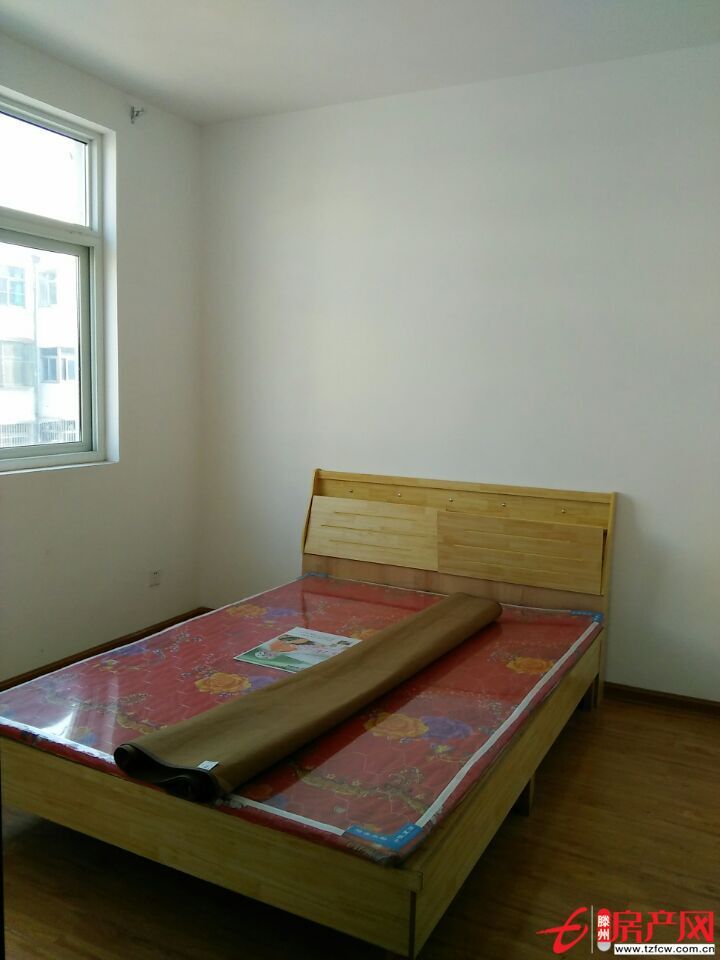 饃饃莊小區(qū)，精裝修，租金低，很干凈漂亮的房子