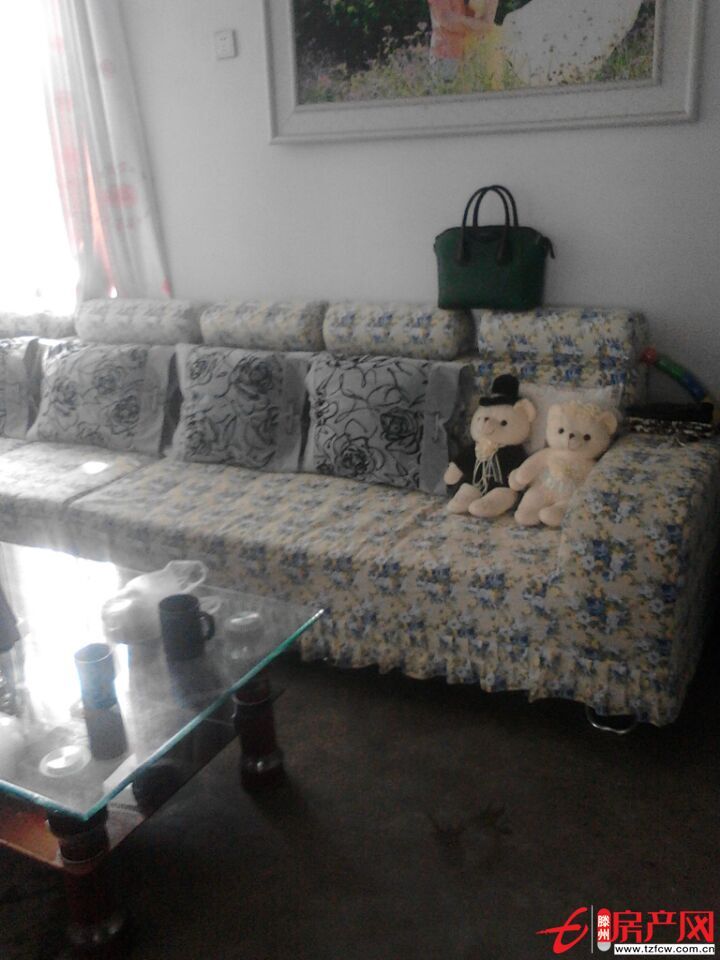 奎文小區(qū)，全套家具家電，裝修，很干凈漂亮在房子