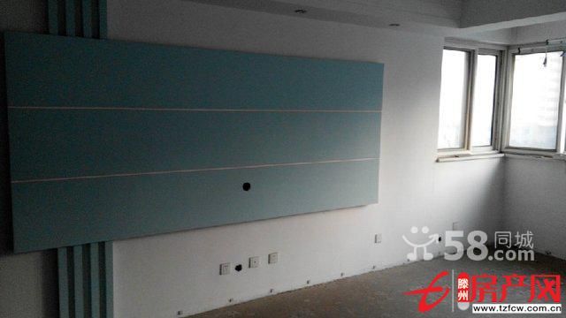 問天一期東區(qū)精裝修證滿五年可貸款