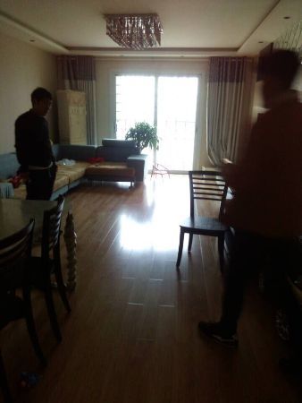 優(yōu)品天地精裝修，環(huán)境優(yōu)雅，有團購合同，可更名。