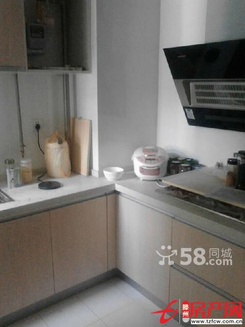 陽(yáng)光麗景小區(qū)，龍泉廣場(chǎng)東，精裝修，很溫馨的房子