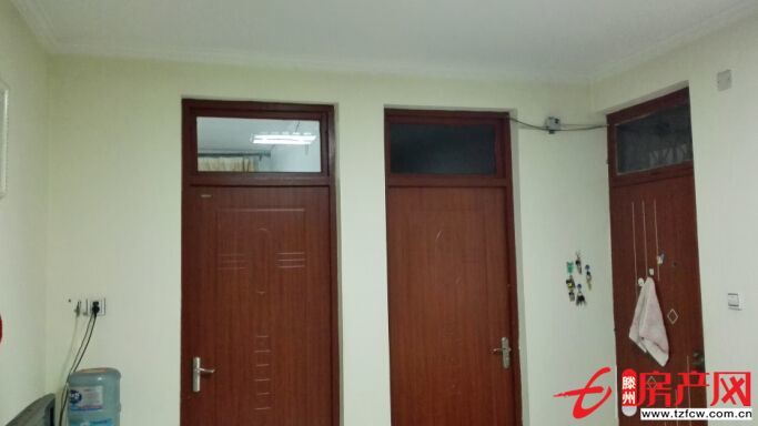 金城西區(qū)住房低價(jià)處理另送儲(chǔ)藏室