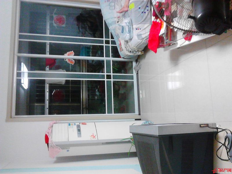 婚房多層二樓東戶